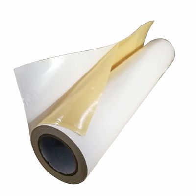 Precieze en gemakkelijke bevestiging van platen met dubbelzijdig flexibel stoffenband