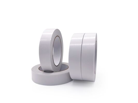 Tissuepapier tape met matige treksterkte, geen opdruk, ideaal voor verpakking, afdichting, inpakken en etikettering in diverse sectoren